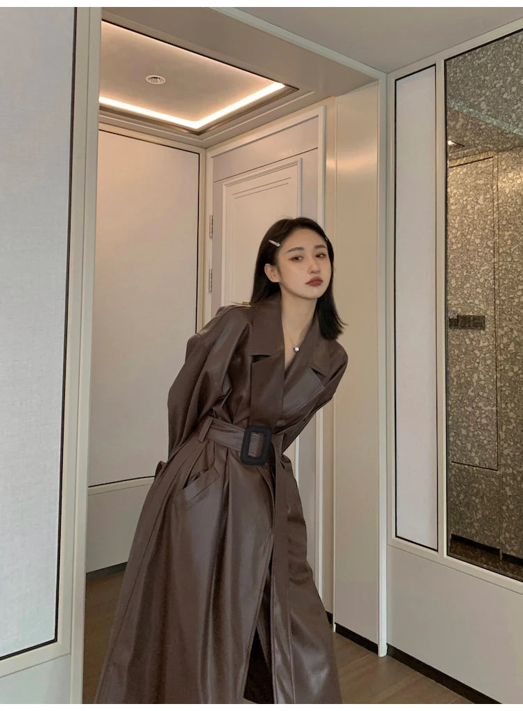 Lautaro Long oversized pu leather trench coat for women long sleeve lapel loose fit Fall Stylish black women clothing streetwear