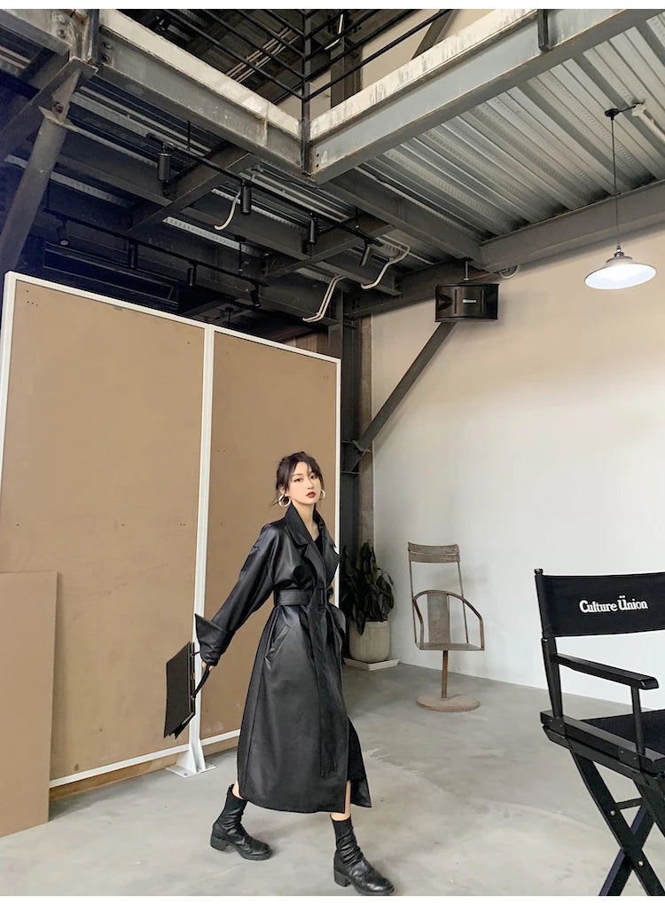Lautaro Long oversized pu leather trench coat for women long sleeve lapel loose fit Fall Stylish black women clothing streetwear