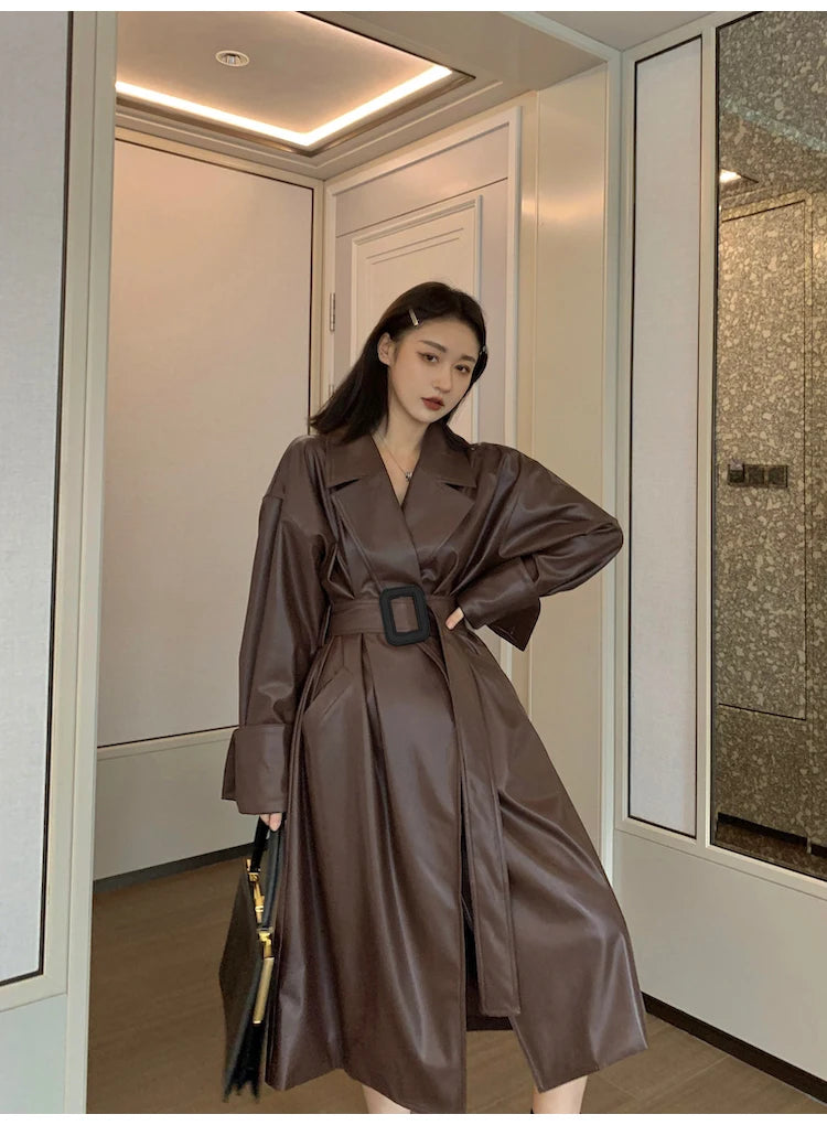 Lautaro Long oversized pu leather trench coat for women long sleeve lapel loose fit Fall Stylish black women clothing streetwear