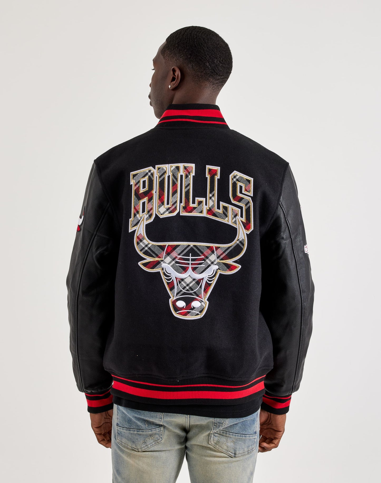 Men’s Pro Standard NBA Chicago Bulls Plaid Varsity Jacket